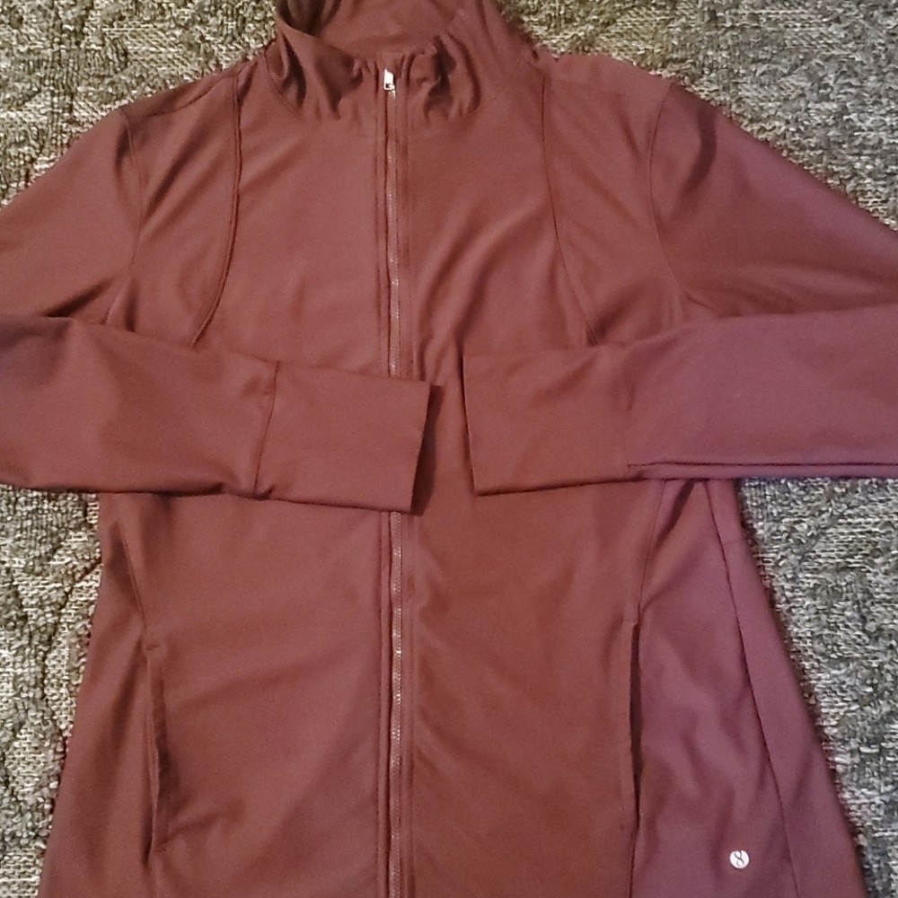 Maroon Layers zip up